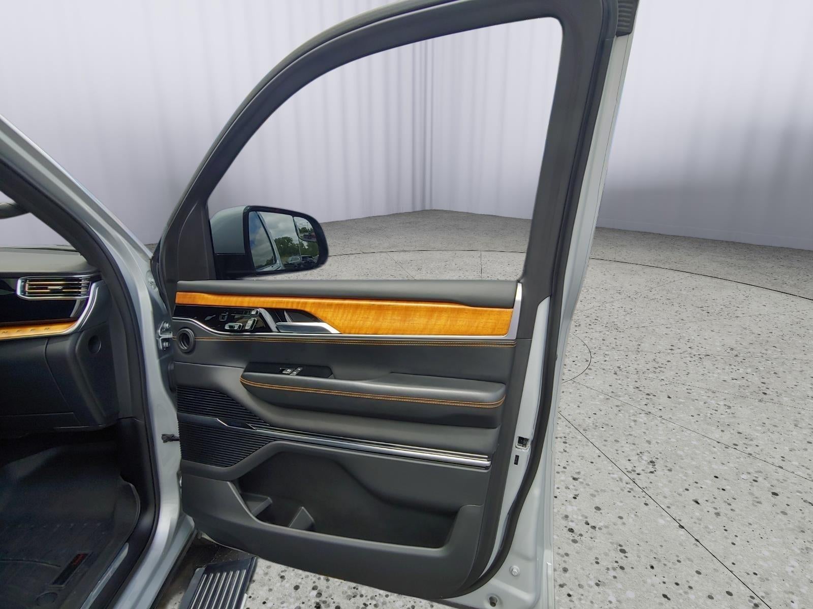 2022 Jeep Grand Wagoneer Series III
