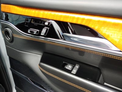 2022 Jeep Grand Wagoneer Series III
