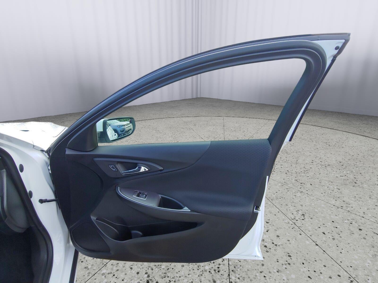 2023 Chevrolet Malibu FL
