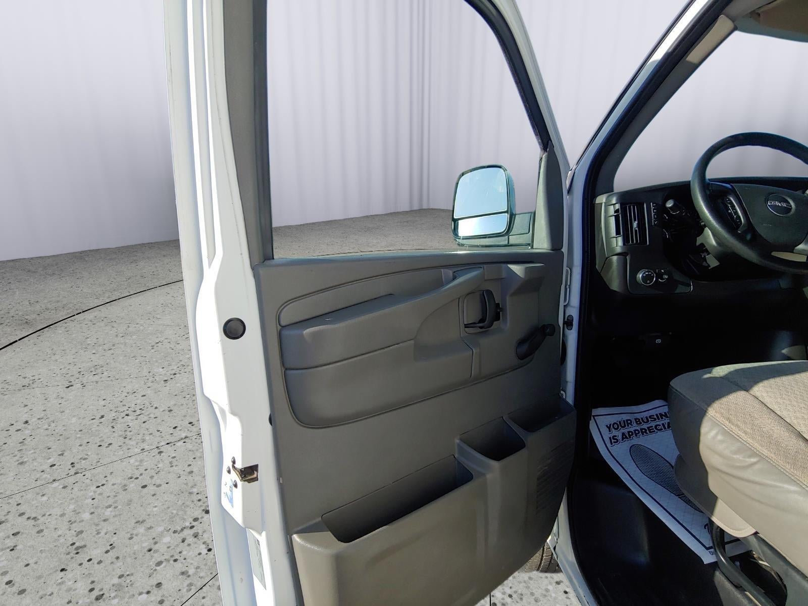 2008 GMC Savana Cutaway 3500 C6Y SRW
