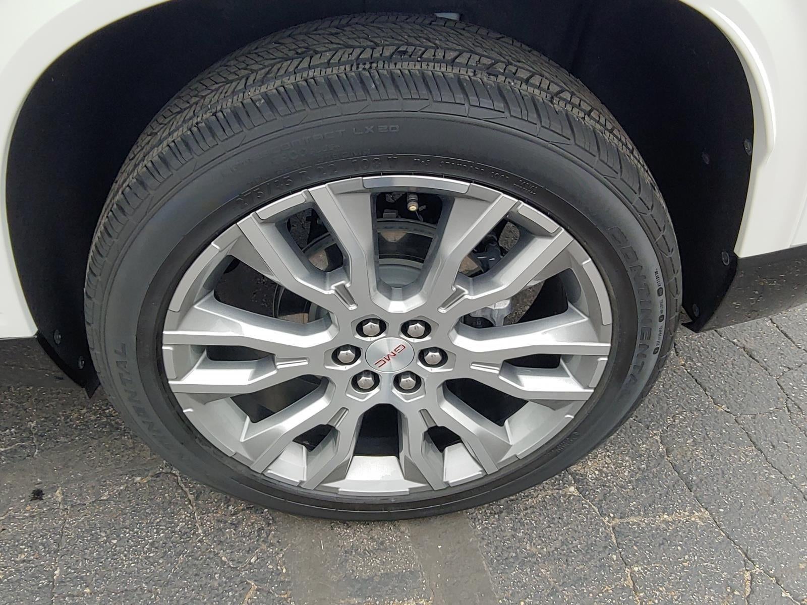 2024 GMC Acadia Denali
