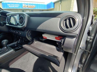 2016 Toyota Tacoma SR