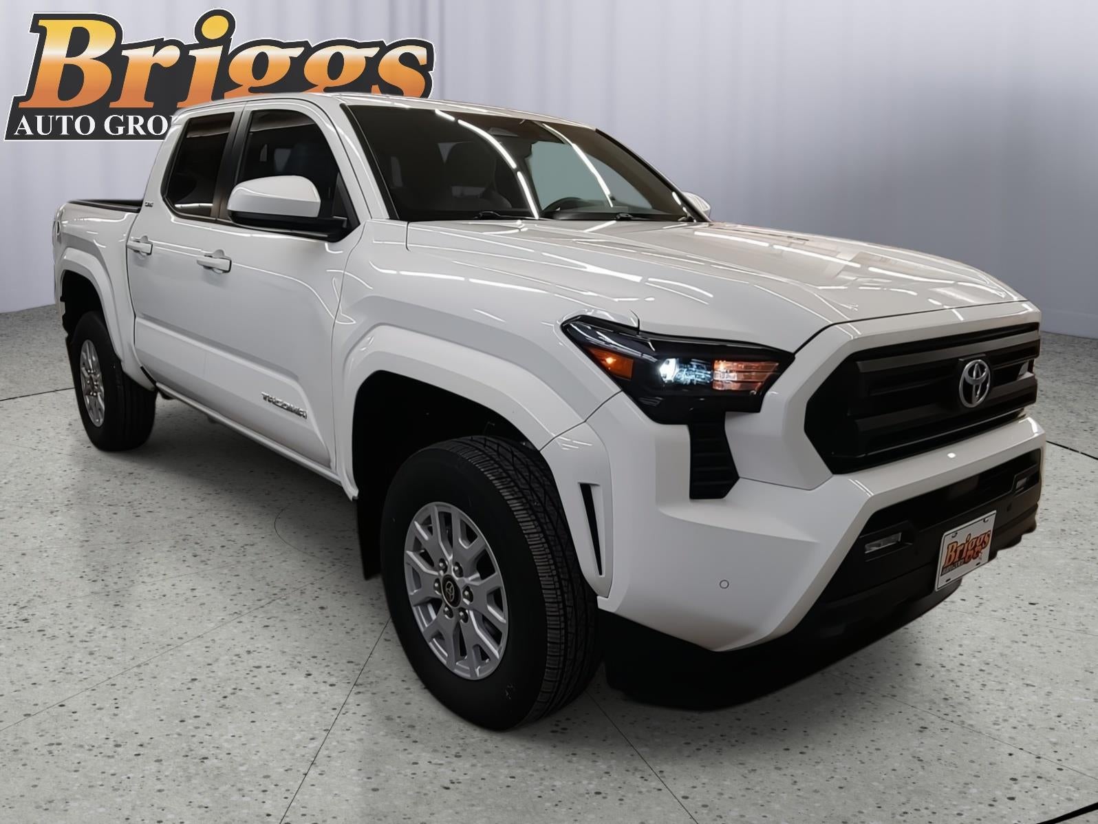 2024 Toyota Tacoma 4WD SR5
