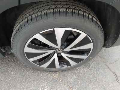 2023 Volkswagen Taos SE