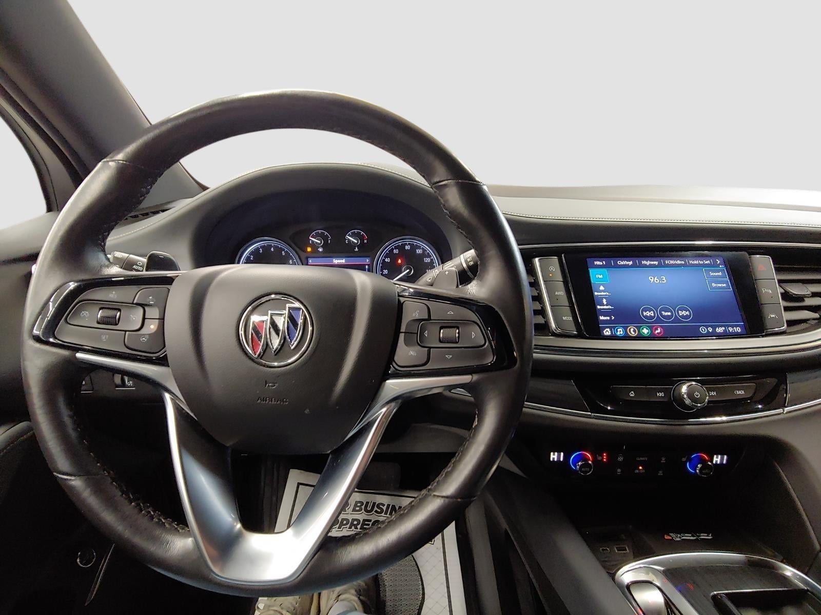 2023 Buick Enclave Essence