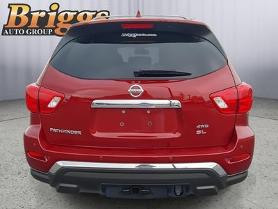 2020 Nissan Pathfinder SL