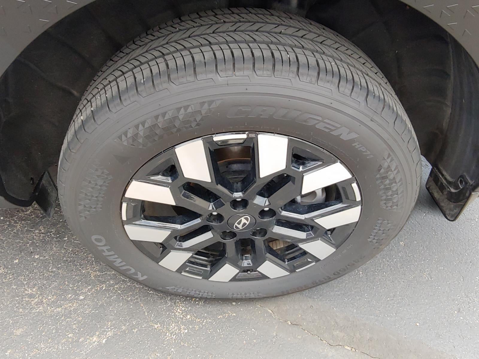 2025 Hyundai Santa Cruz SEL Activity