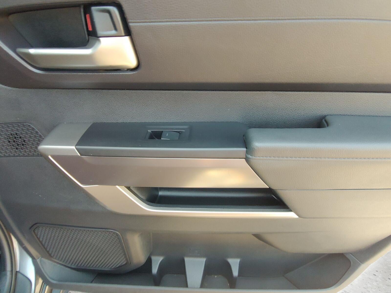 2023 Toyota Tundra 4WD SR5