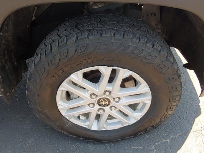 2023 Toyota Tundra 4WD SR5