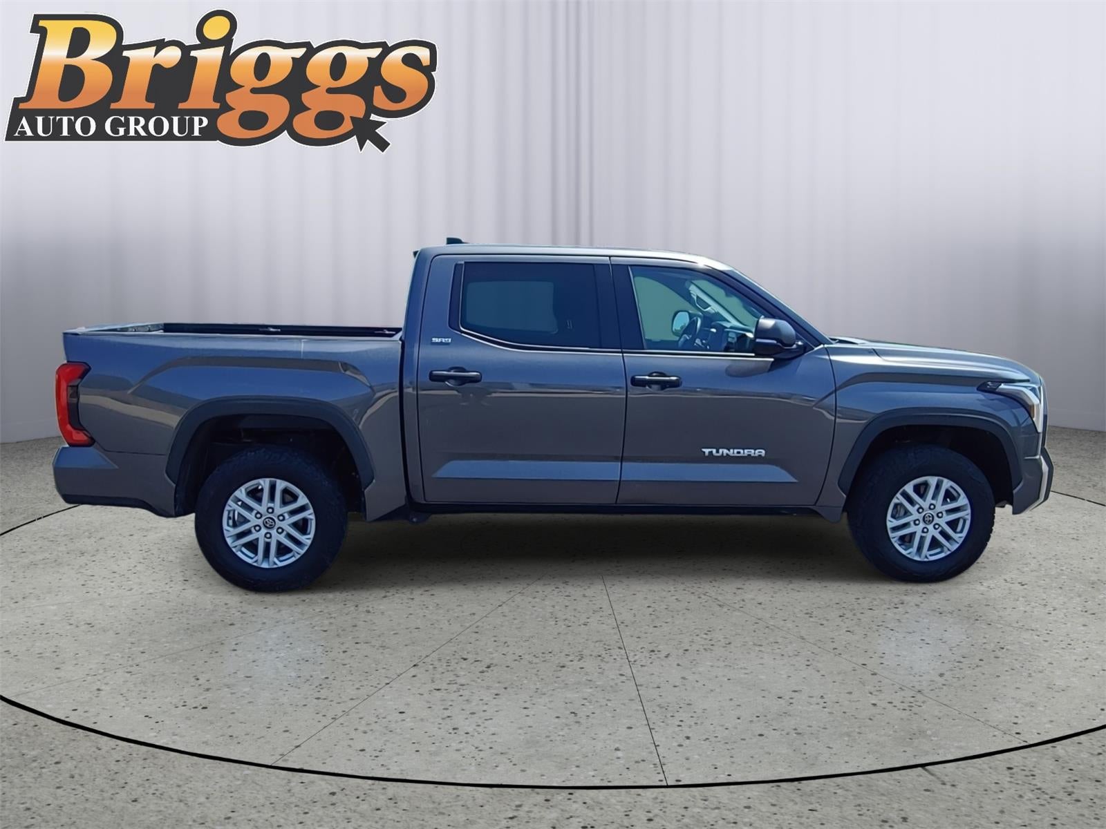 2023 Toyota Tundra 4WD SR5