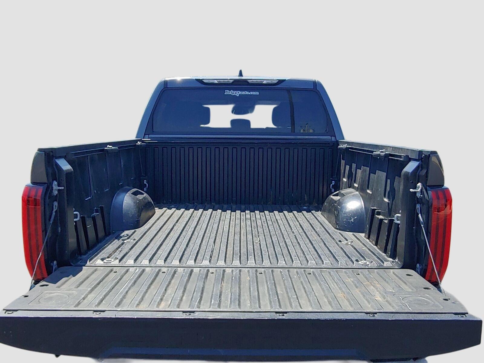 2023 Toyota Tundra 4WD SR5