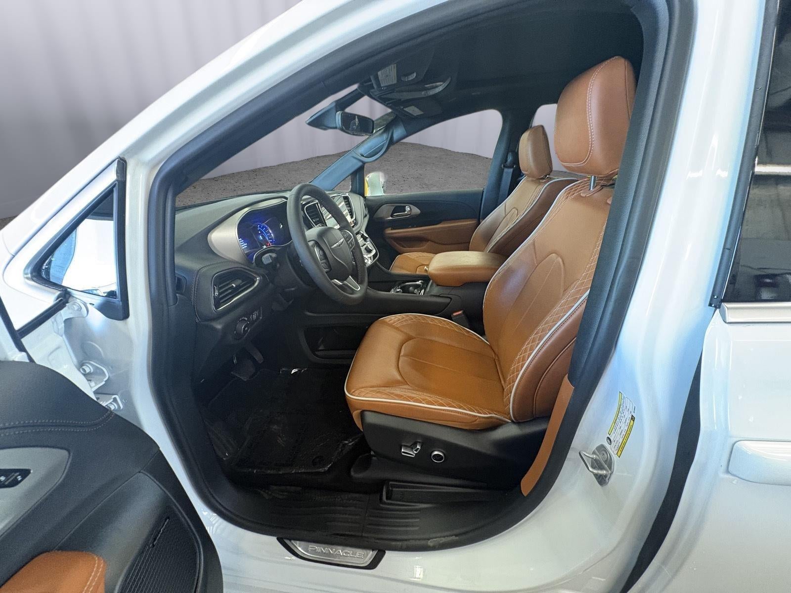 2024 Chrysler Pacifica Pinnacle