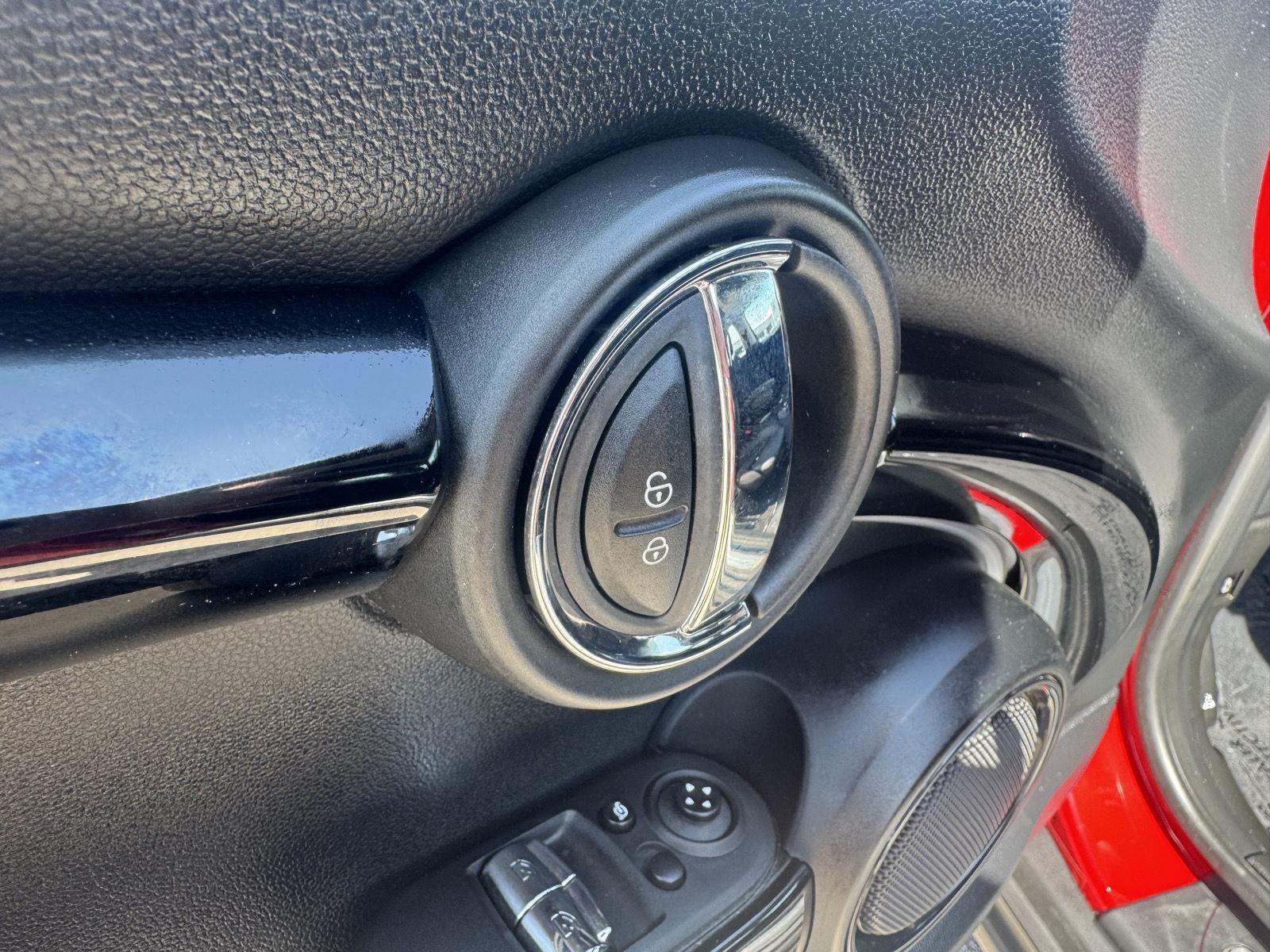2022 MINI Hardtop 2 Door Cooper