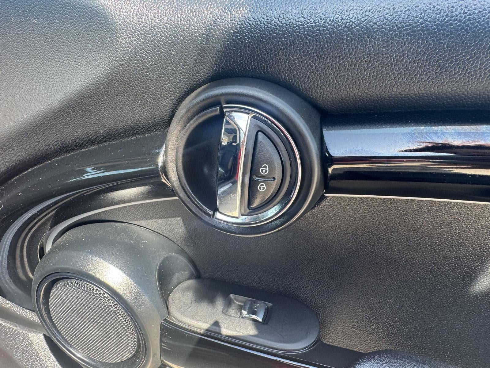 2022 MINI Hardtop 2 Door Cooper