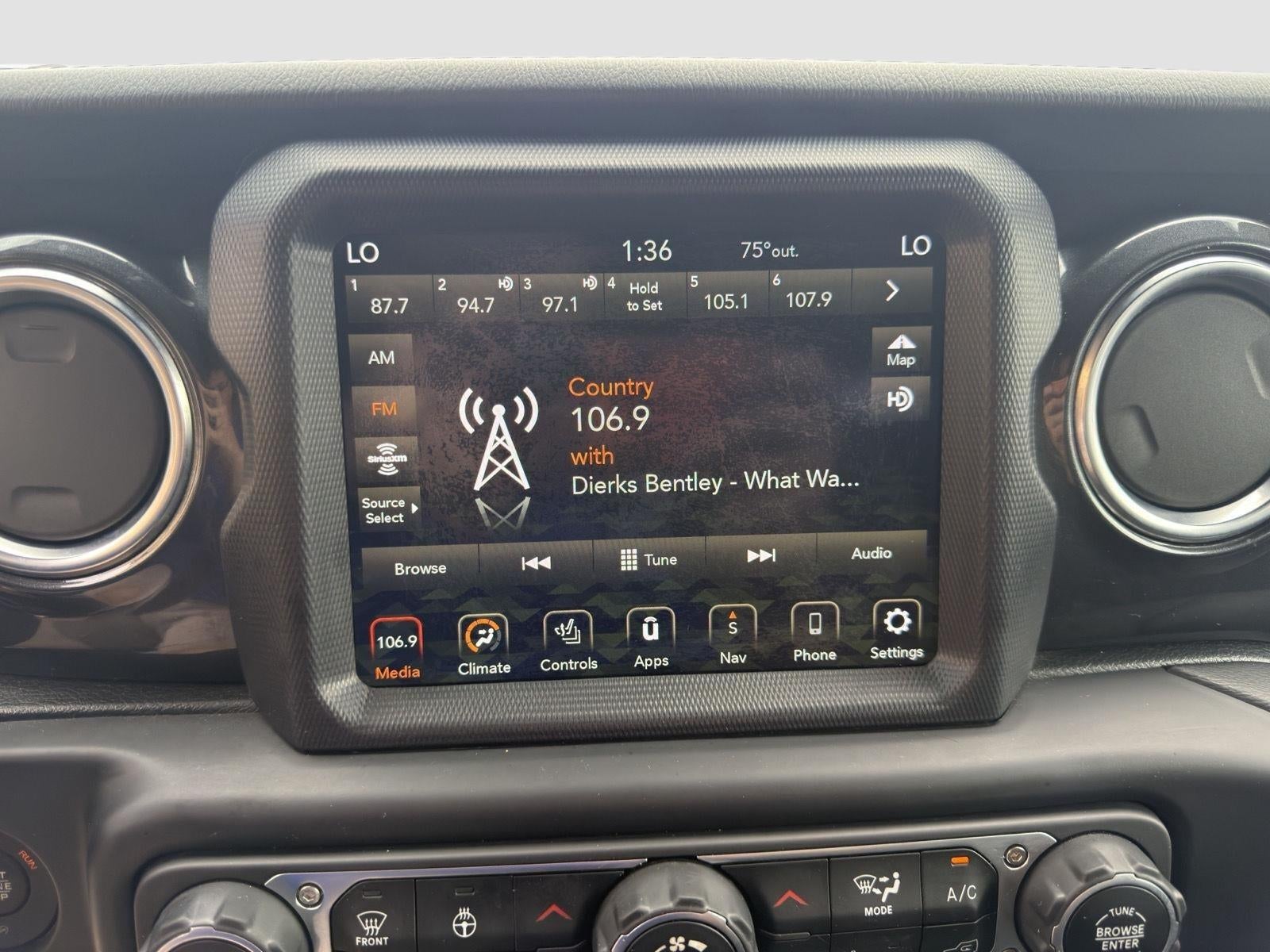 2020 Jeep Wrangler Unlimited Sahara Altitude 4x4