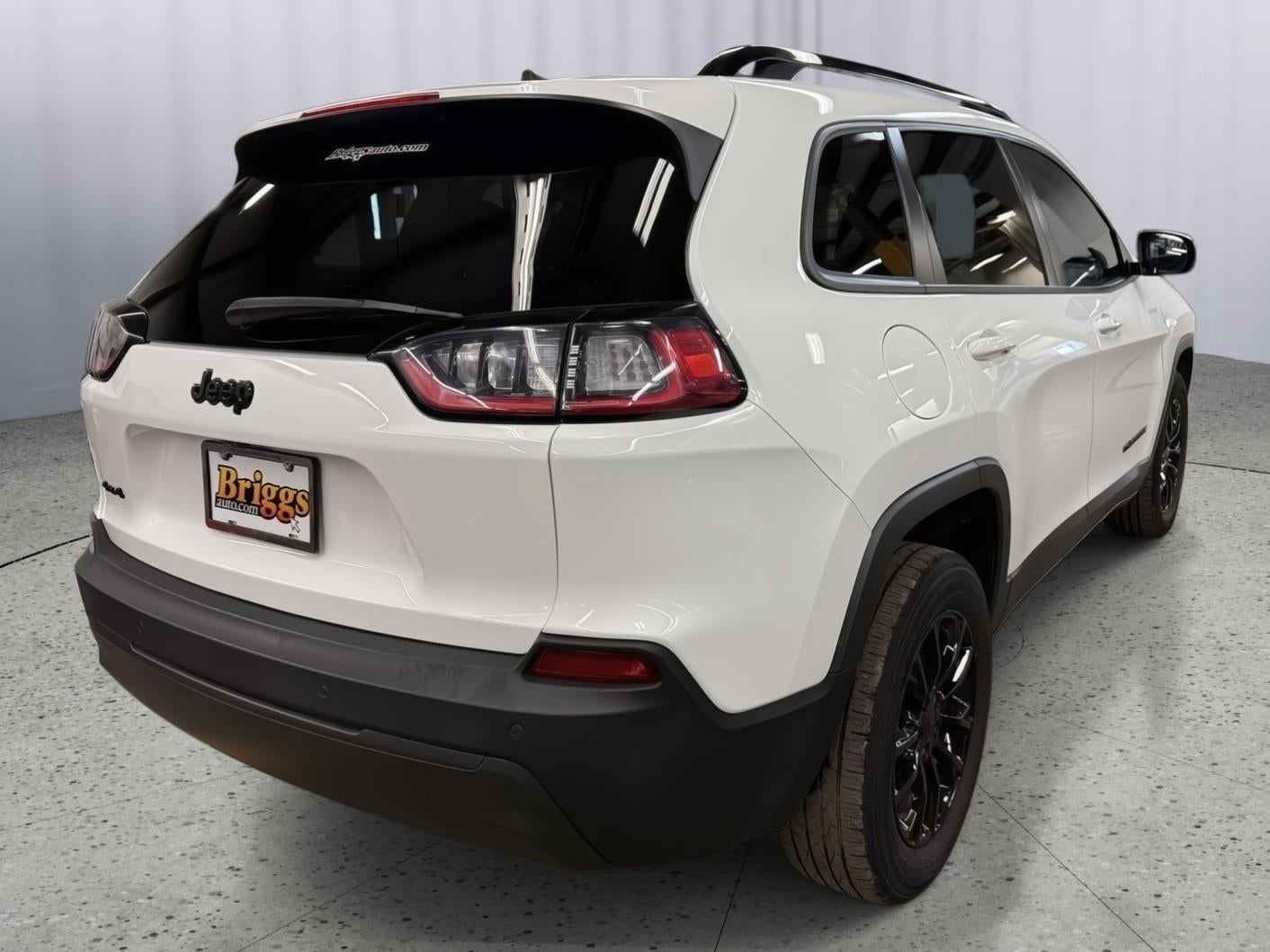 2023 Jeep Cherokee Altitude Lux