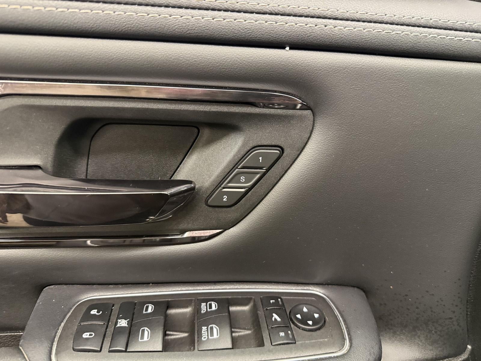 2024 RAM 1500 Limited Crew Cab 4x4 5'7' Box