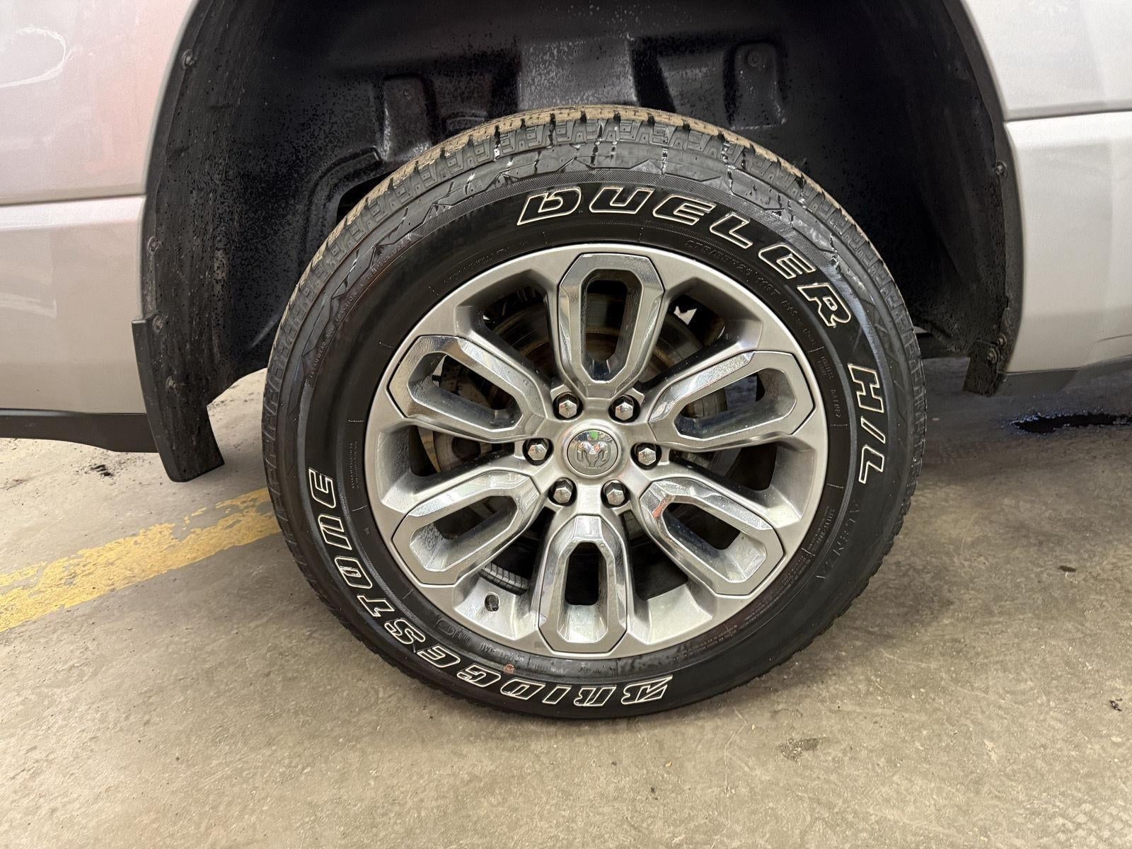 2023 RAM 1500 Laramie Crew Cab 4x4 5'7' Box