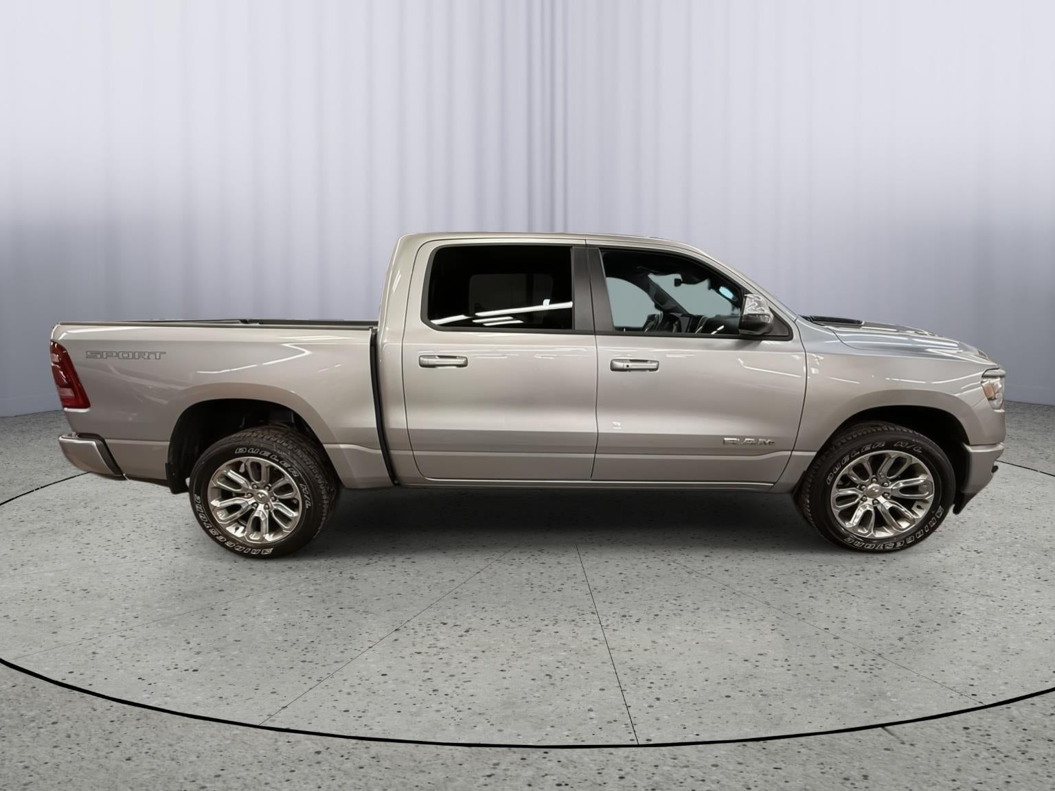 2023 RAM 1500 Laramie Crew Cab 4x4 5'7' Box