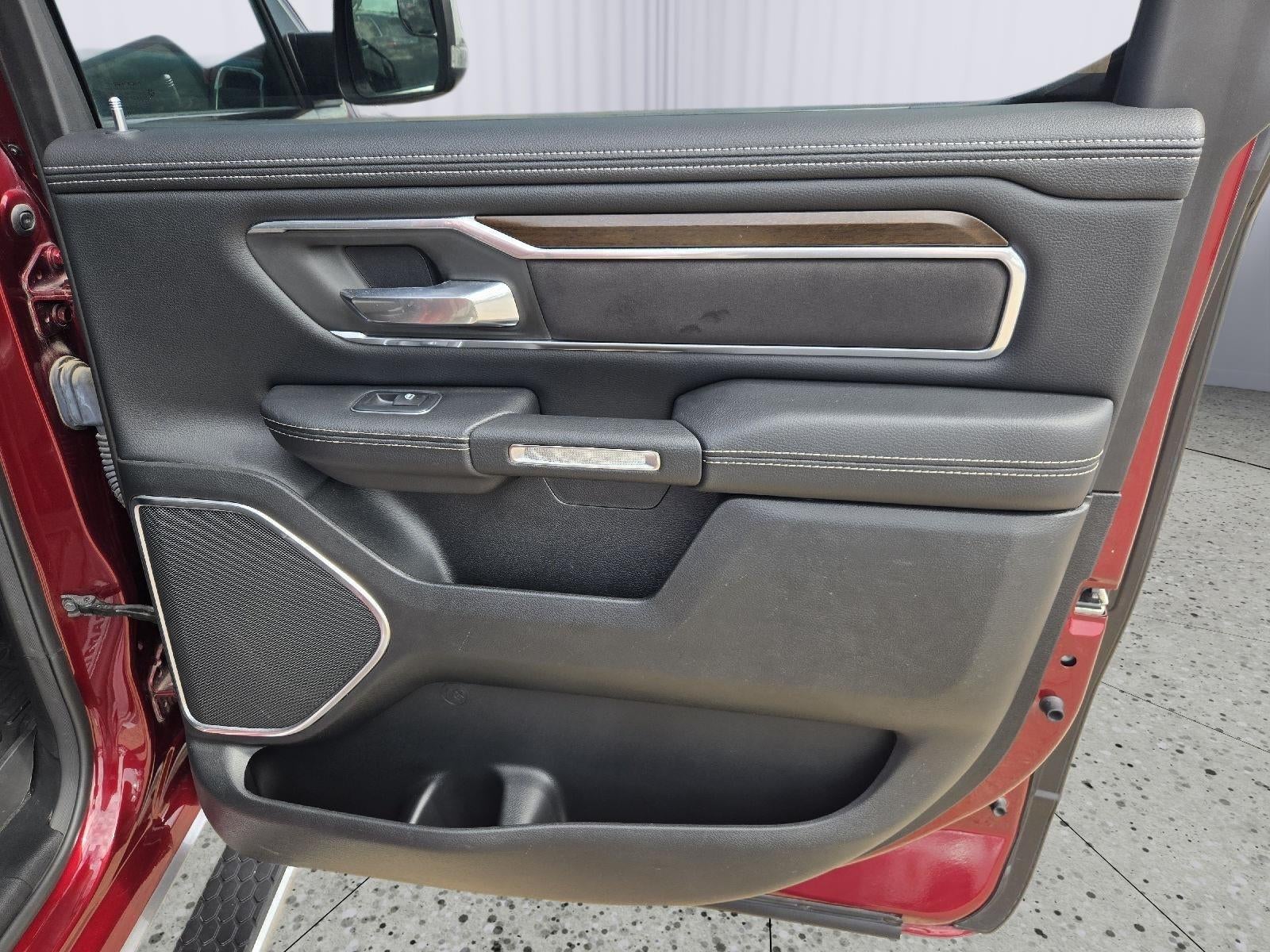 2021 RAM 1500 Laramie Crew Cab 4x4 5'7' Box