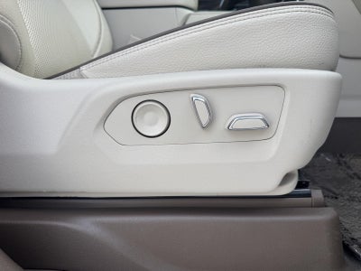 2022 GMC Yukon 4WD Denali