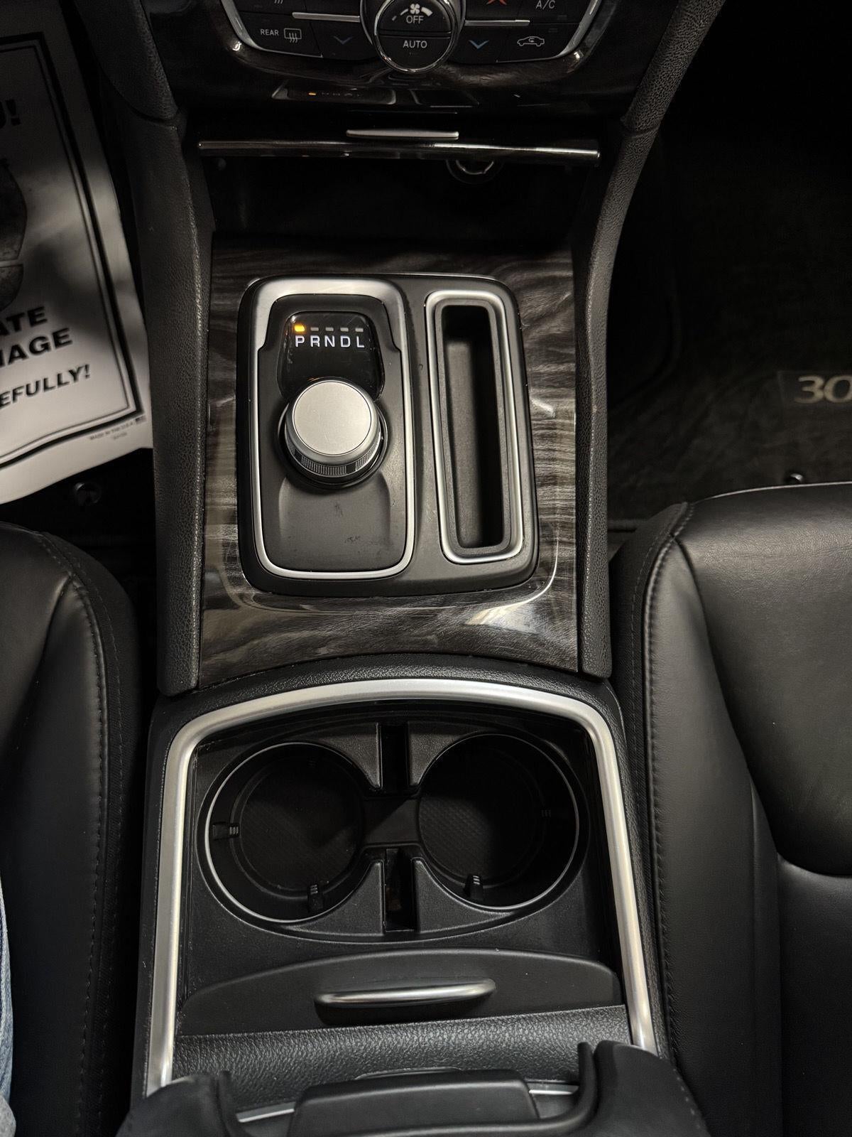 2016 Chrysler 300 Limited