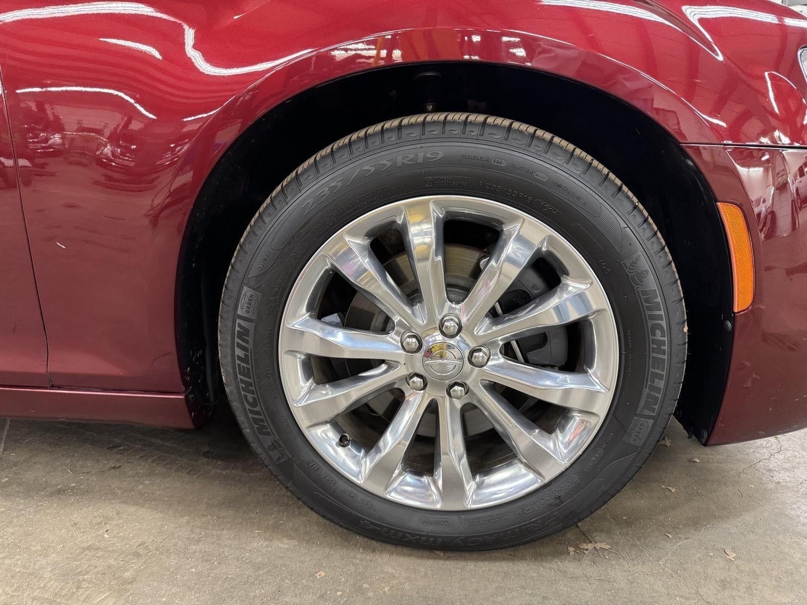 2016 Chrysler 300 Limited