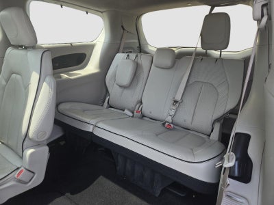 2021 Chrysler Pacifica Limited AWD