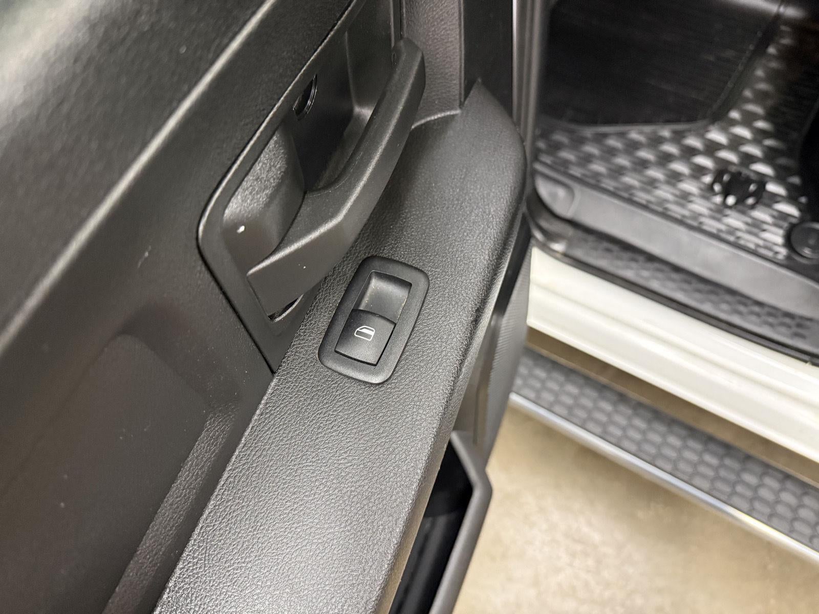 2021 RAM 3500 Tradesman Crew Cab 4x4 8' Box