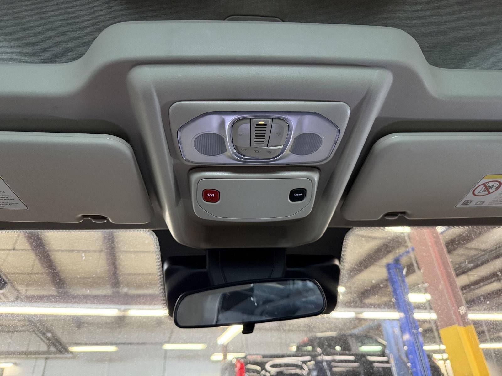 2025 RAM ProMaster 1500 Cargo Van Tradesman Low Roof 118' WB w/Pass Seat