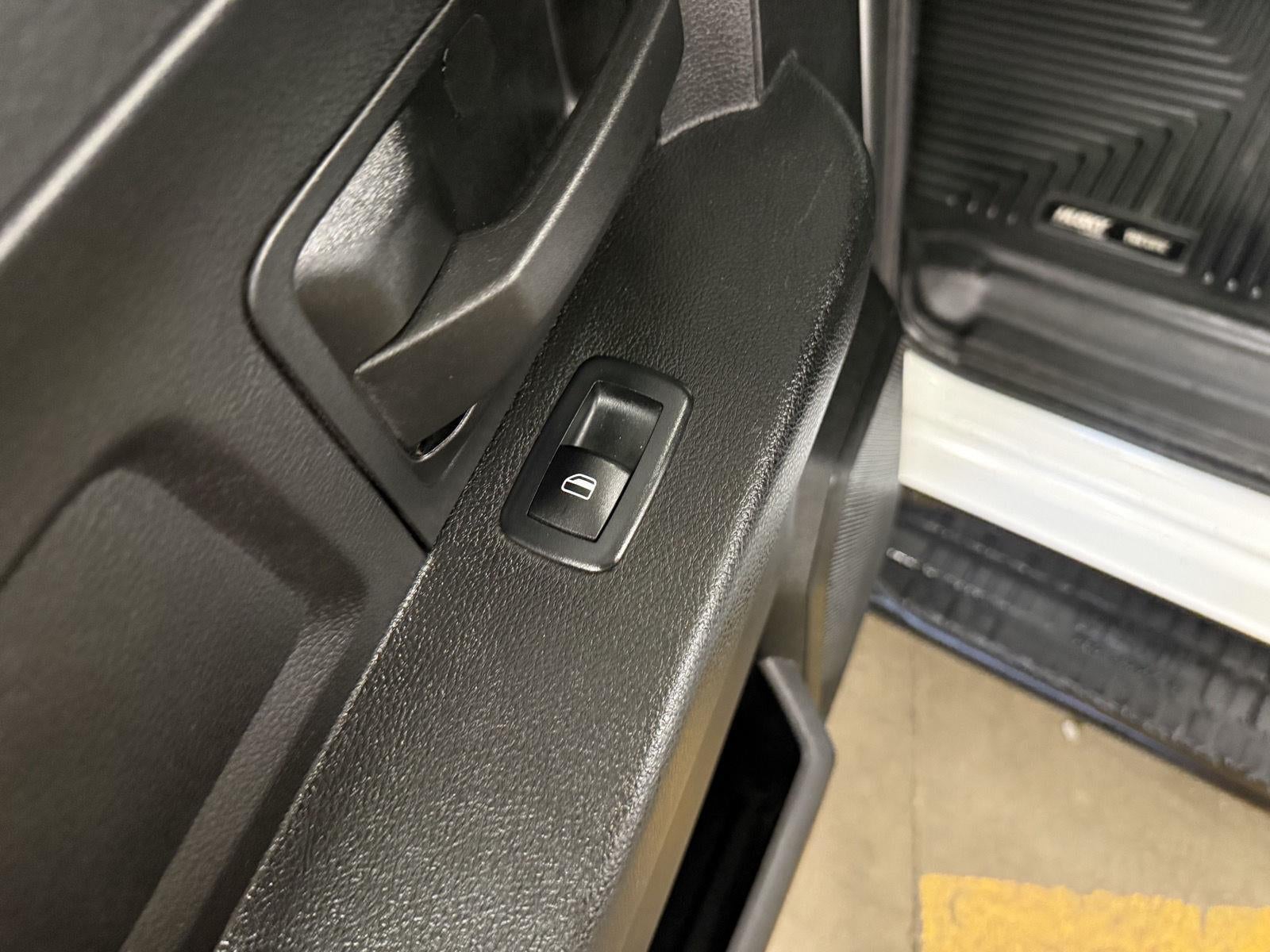 2021 RAM 2500 Tradesman Crew Cab 4x4 8' Box