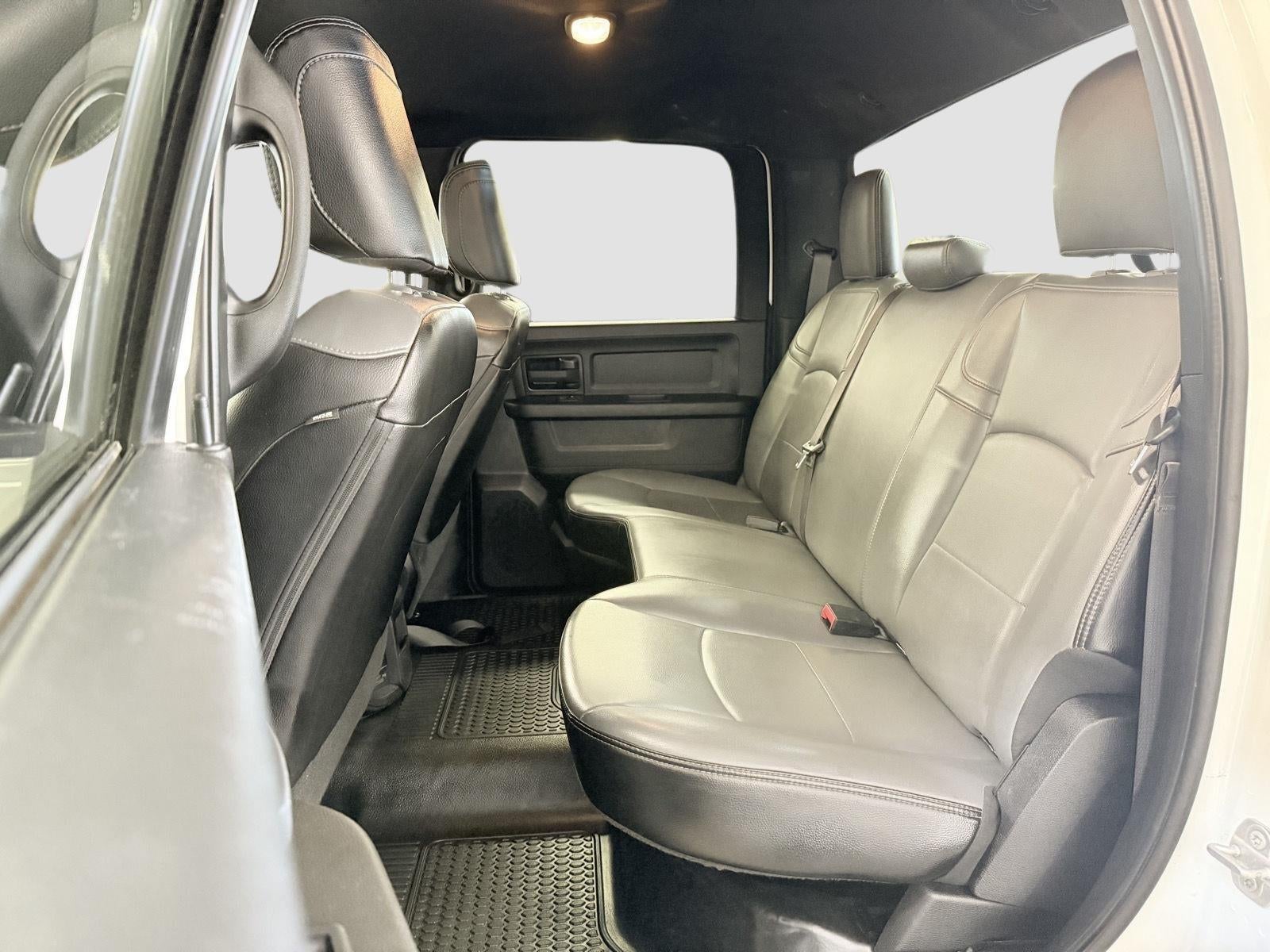 2022 RAM 2500 Tradesman Crew Cab 4x4 8' Box