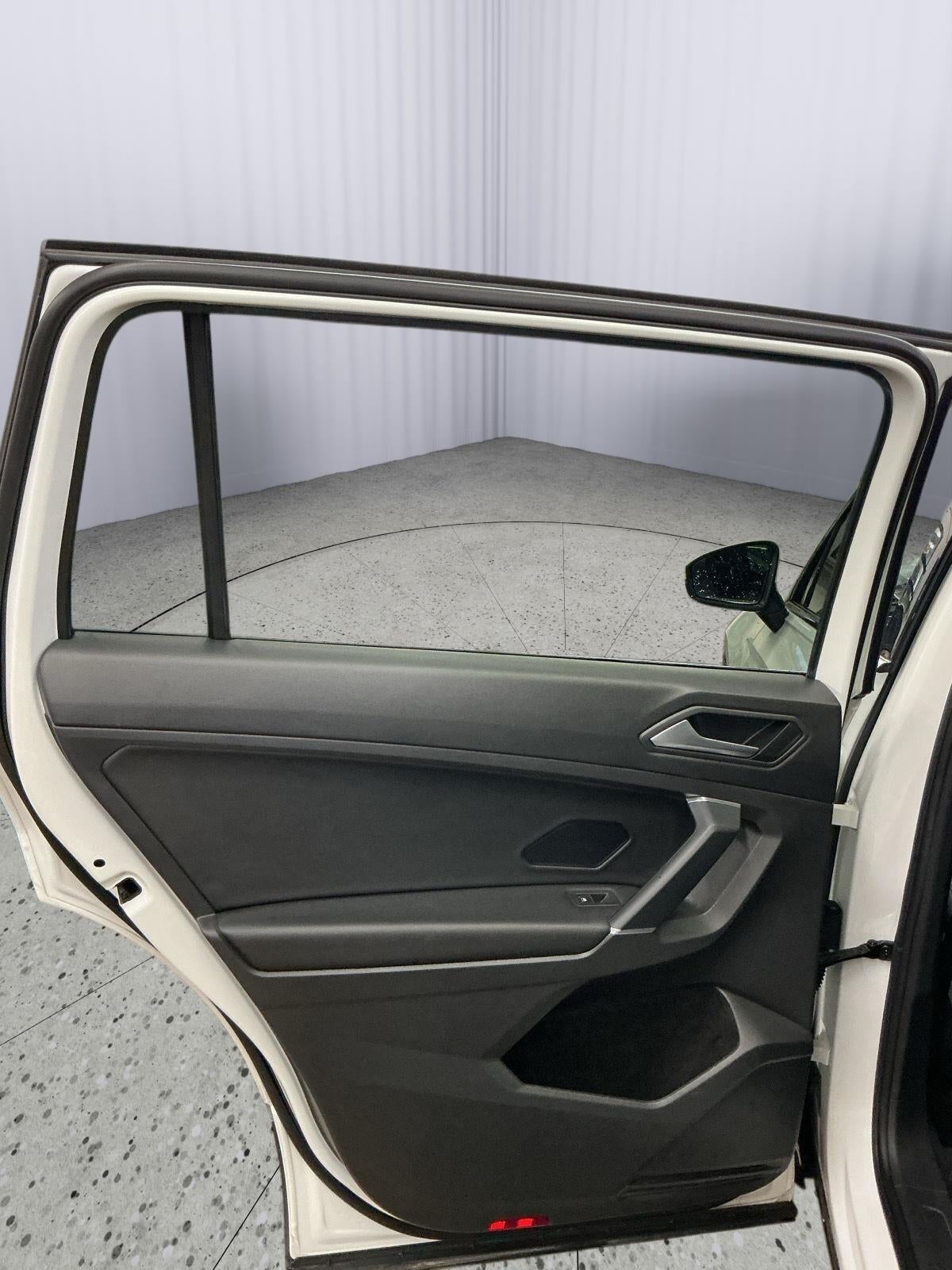 2020 Volkswagen Tiguan 2.0T SE