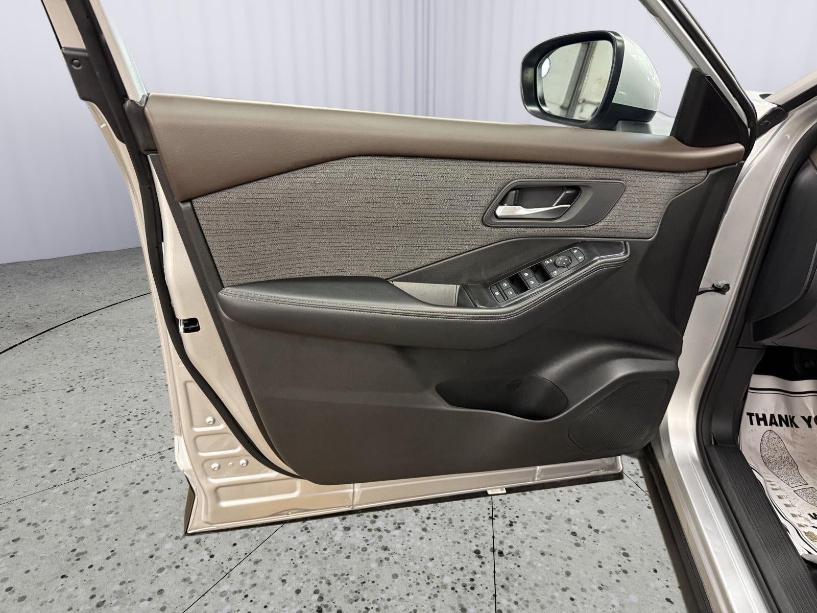 2023 Nissan Rogue SV FWD