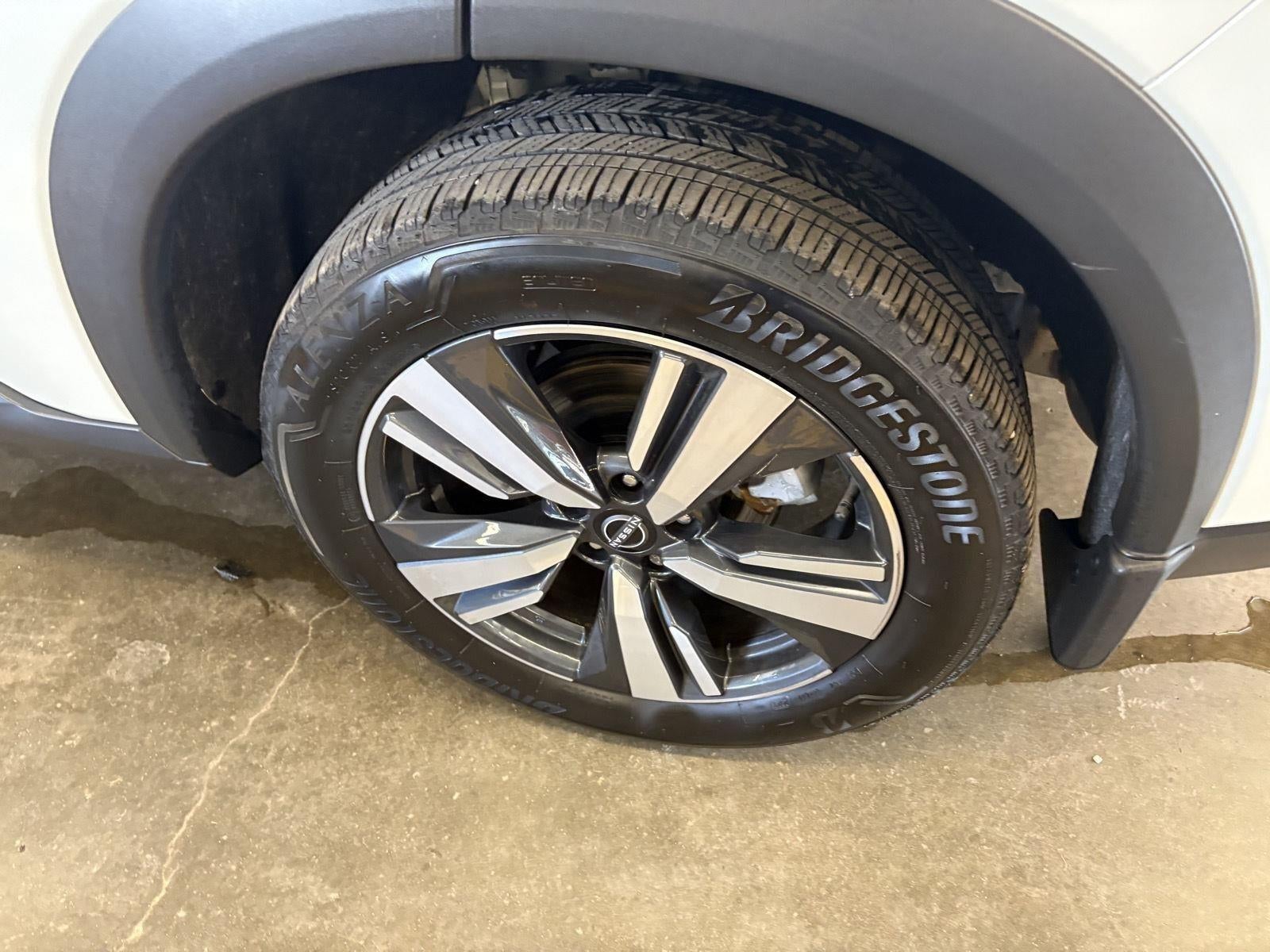 2023 Nissan Rogue SL Intelligent AWD