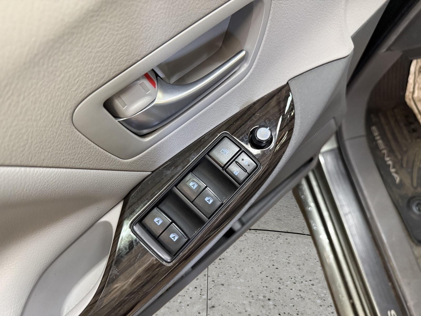 2018 Toyota Sienna XLE 7 Passenger