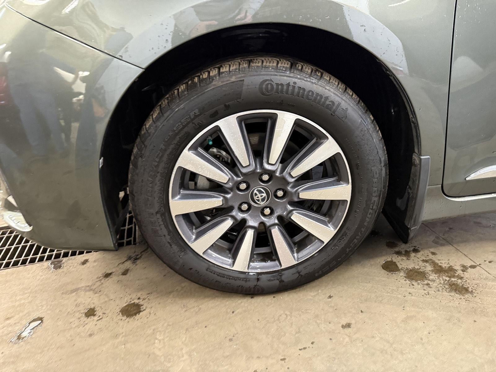 2018 Toyota Sienna XLE 7 Passenger