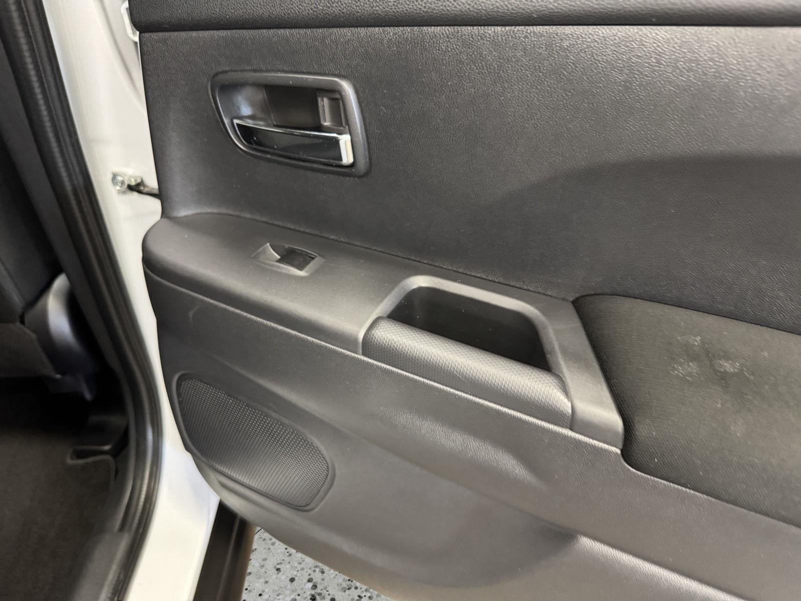 2024 Mitsubishi Outlander Sport Base