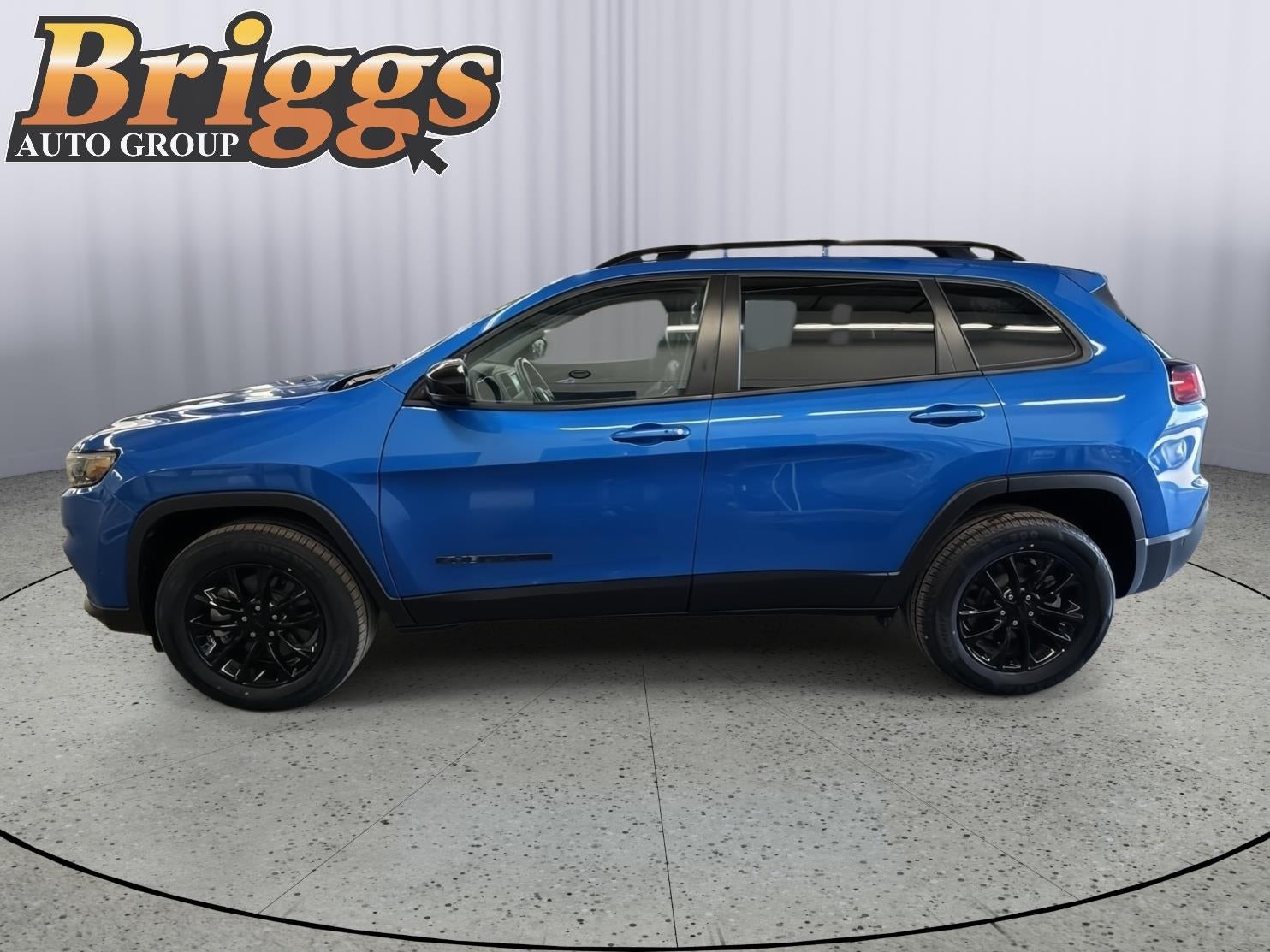 2023 Jeep Cherokee Altitude Lux