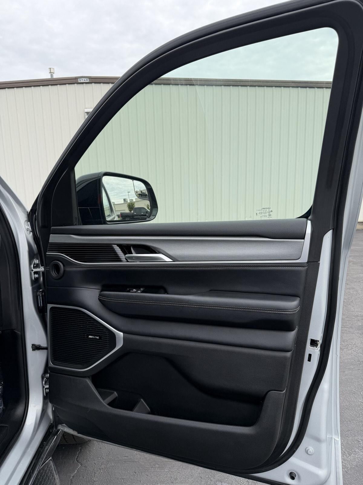 2025 Jeep Wagoneer L Series II