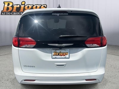 2023 Chrysler Voyager LX