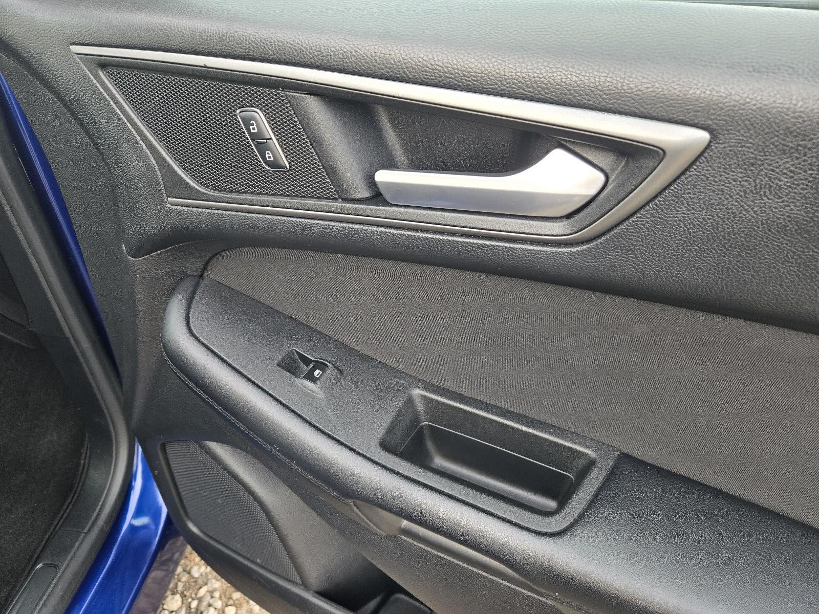 2015 Ford Edge SE