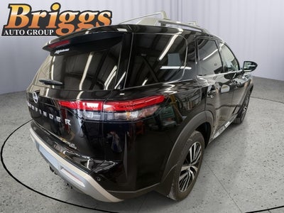 2025 Nissan Pathfinder Platinum