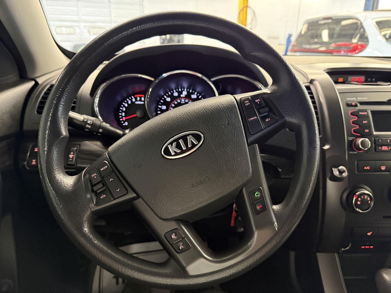 2012 Kia SORENTO LX