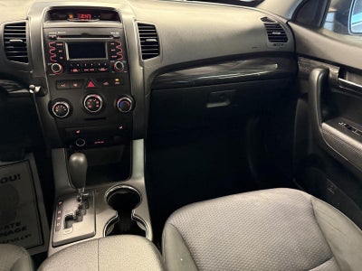 2012 Kia SORENTO LX
