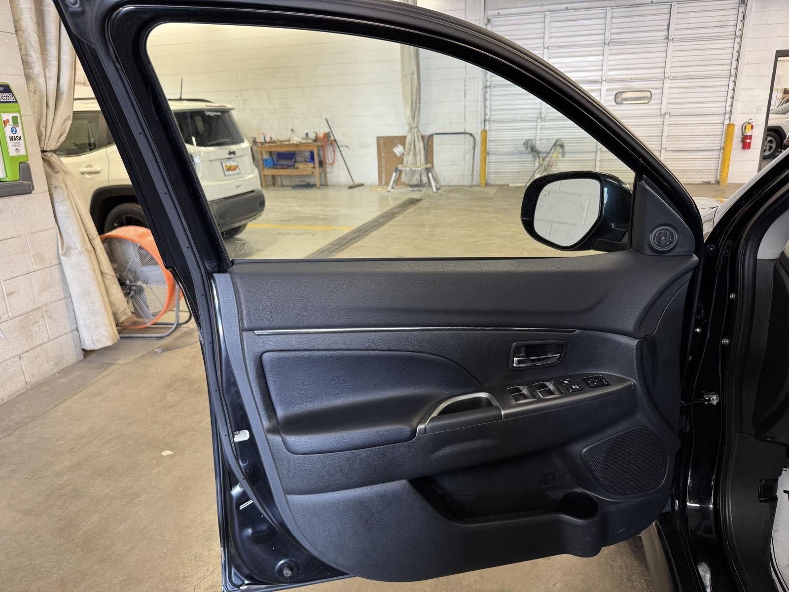 2023 Mitsubishi Outlander Sport SE