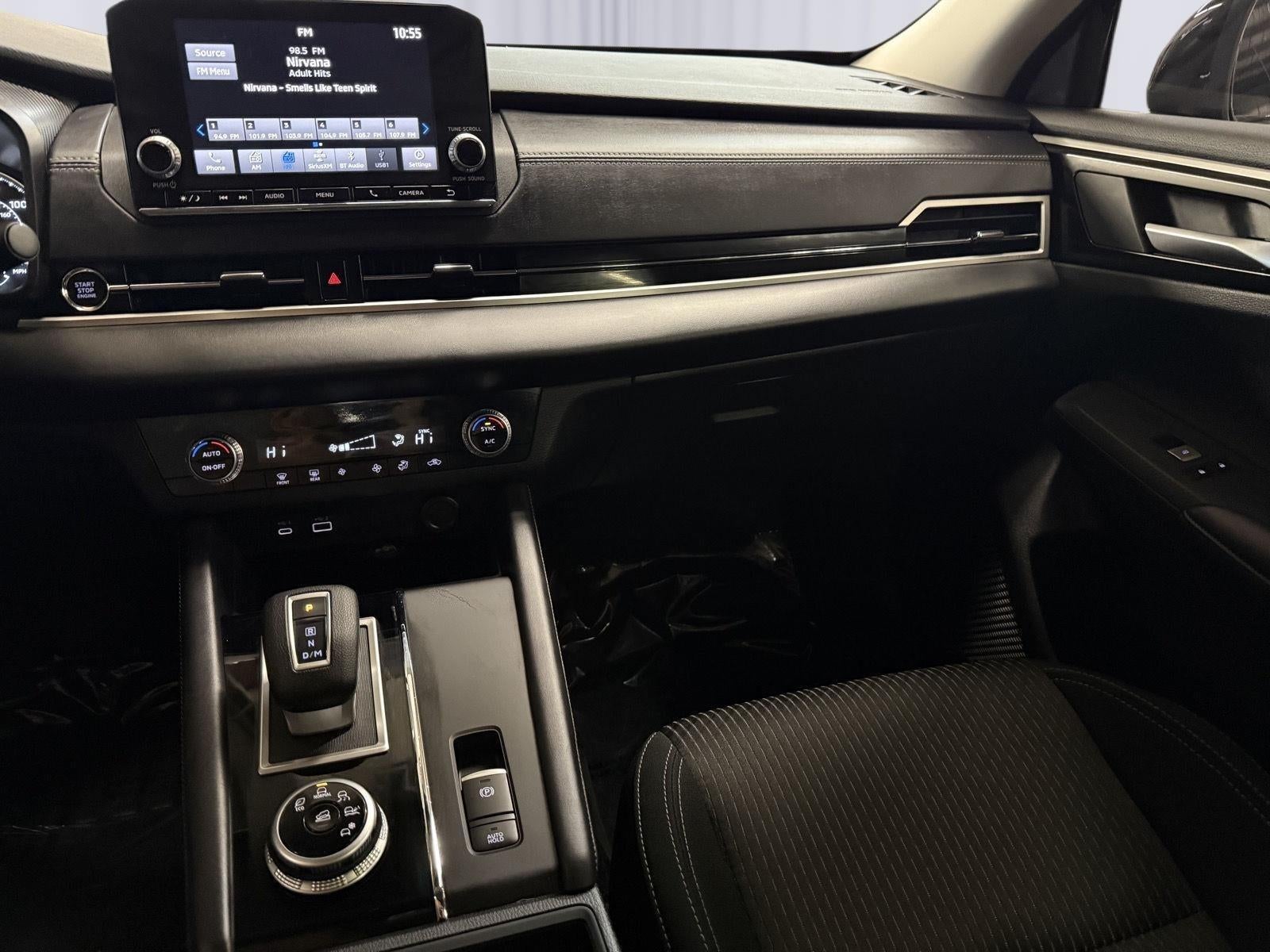 2024 Mitsubishi Outlander ES