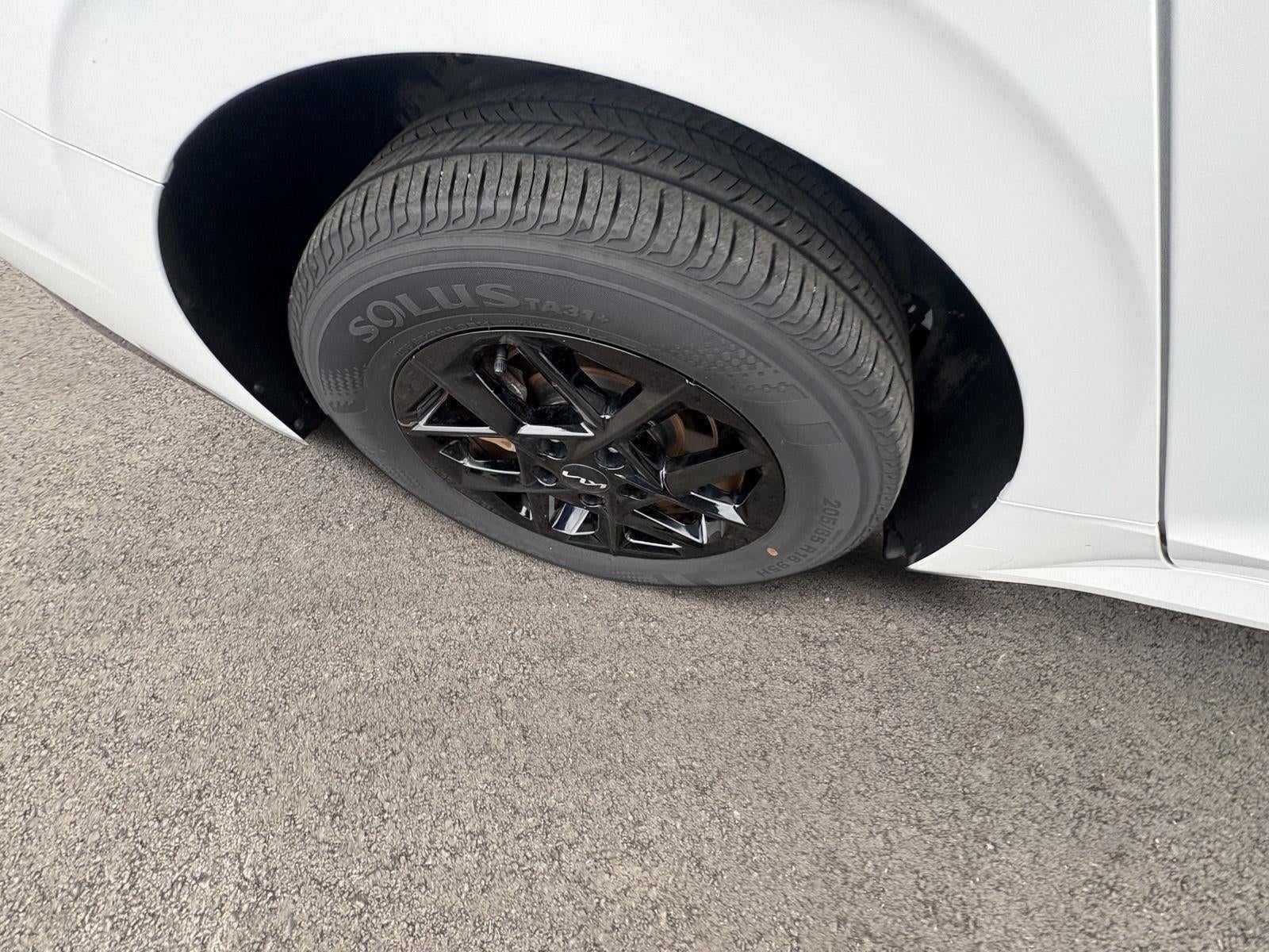 2025 Kia K5 LXS