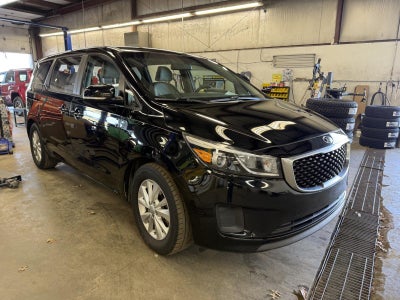 2016 Kia Sedona L
