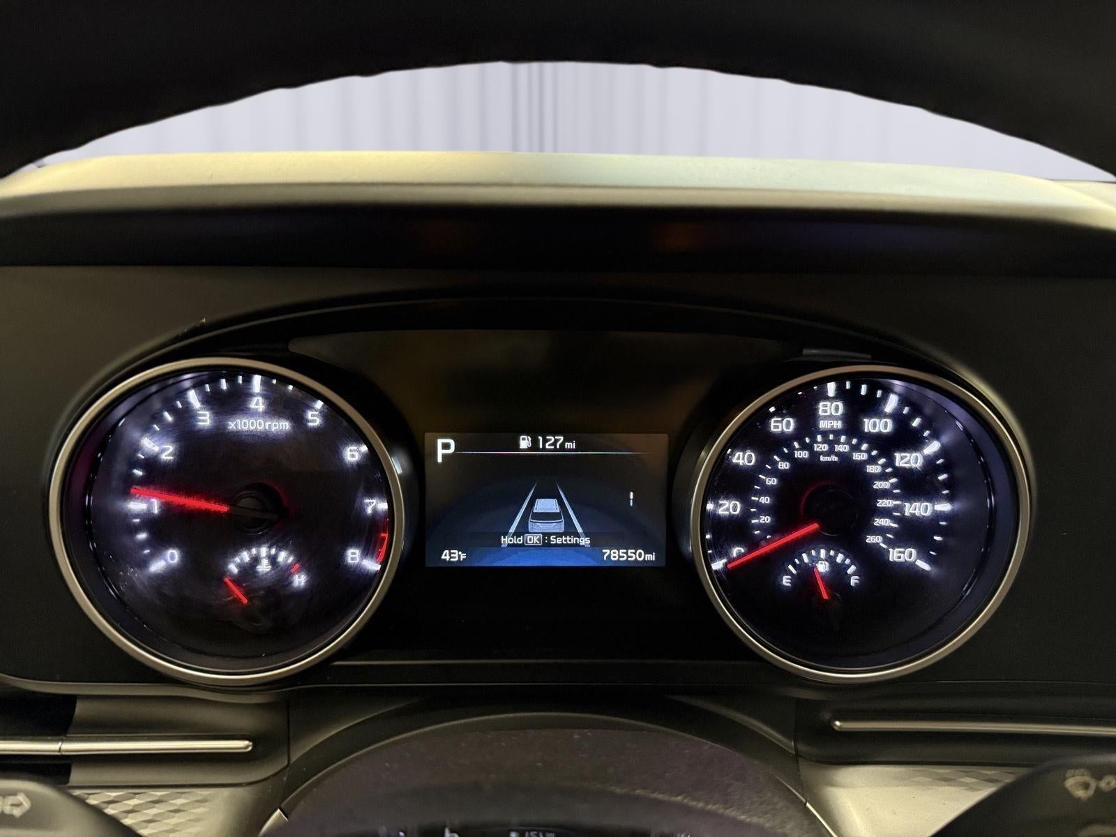 2023 Kia Carnival LX